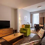 Thon Florence Aparthotel 4*