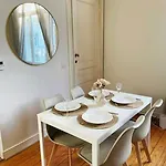 Cute Flat In Apartamento Bruxelas