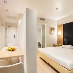 B-aparthotel Grand Place Apartmanhotel 4*