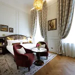 Fleur De 4*