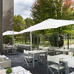 Courtyard By Marriott Hotel