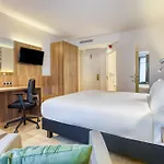 Schuman By Ihg Hotel 4*