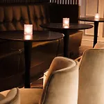 Pillows Centre מלון 4*