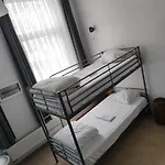 Midi 81 Hostel