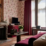 Faubourg 21 - The Leading Of The World