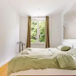 Maison Du Cinquantenaire - The Residential *
