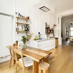 Homestay Cozy With Garden