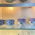 - - - - - Au Sixieme Ciel - - - - - Brüssel