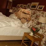 9hotel Chelton