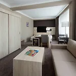 Western Royal Centre Hotel 3*