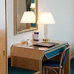 Western Royal Centre Hotel 3*