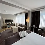 Hotel Western Royal Centre 3*