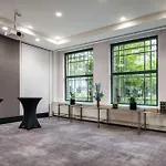 Radisson Collection Grand Place 5*