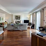 Amigo, A Rocco Hotel 5*