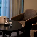 Pillows Centre Hotel