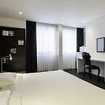 B-aparthotel Regent Aparthotel 4*