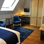 Hotell Le Dixseptieme