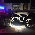 The Legacy By 2go4 Center Hostel *