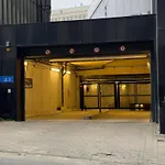 Elegance Du Quartier Europeen Parking Gratuit Brusel