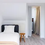 Over Two Floors For 5 Guests Near Midi & Grand Place Appartement