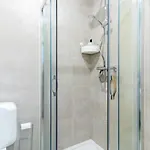 Over Two Floors For 5 Guests Near Midi & Grand Place