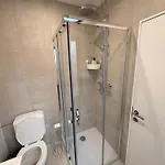 Appartement Over Two Floors For 5 Guests Near Midi & Grand Place