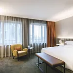 Hilton Grand Place 4*