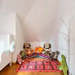 Villa&wellness Area Jacuzzi Sauna Massage Table Villa Bruxelles