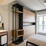 Latroupe Grand Place Hotel