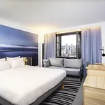 Novotel Off Grand Place Hotel 4*