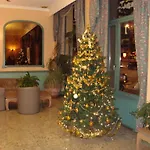 Le Dome Hotel