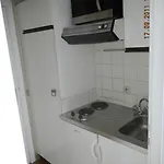 Wellington 3*