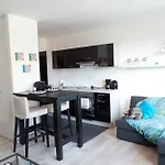 Wellington 3*