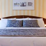 Le Châtelain 5*