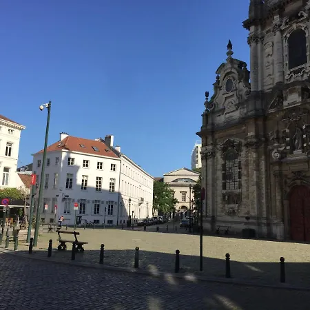 Noga Bruselas