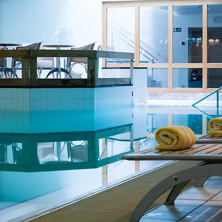Renaissance Hotel 4*
