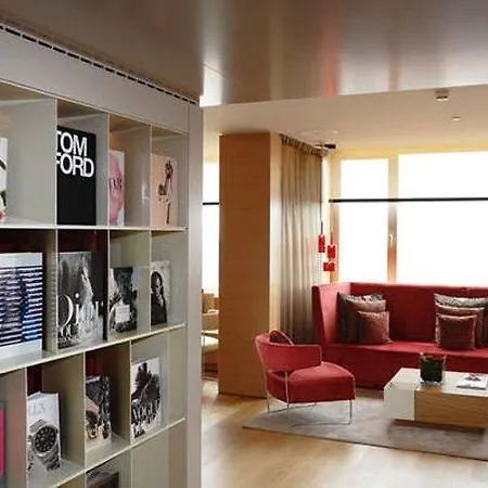 Hotel The