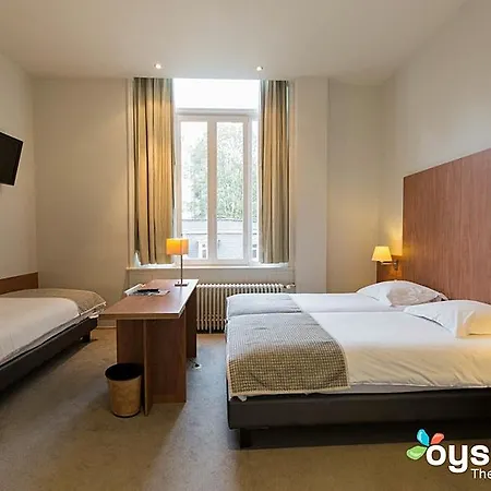 Hotel Du Congres 3*