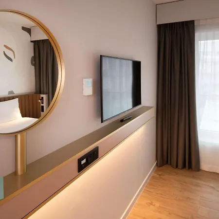 Adagio Access Delta 3*