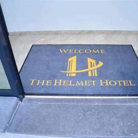 The Helmet 2* Bruselas