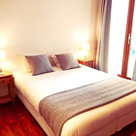 De Mot Bed and Breakfast *