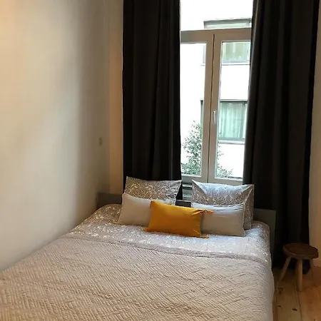 Sweet Center Apartment