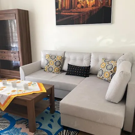 Chez Agnes Apartment *