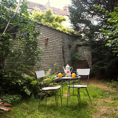 Chatelain Charming Studio