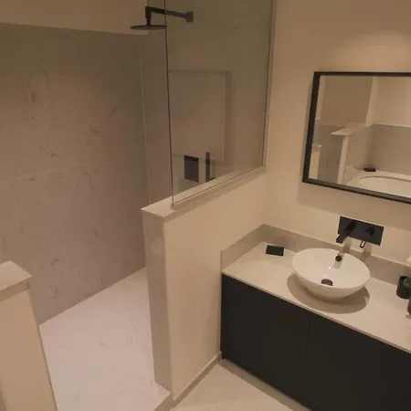 Appartement Grand Place 4 *
