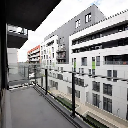 New 1 Bedroom In The Center Of With Jacuzzi By Reservation Brussels