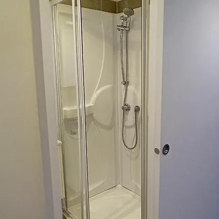 - Fully Renovated Studio - Enjoy Your ! *
