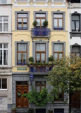 Hotel Les Bluets Bruselas