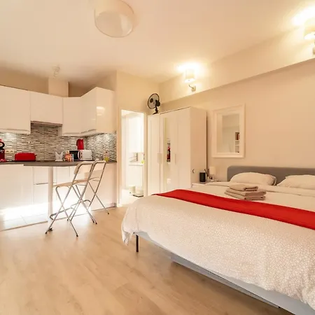 Luxury In The Eu Area Apartment