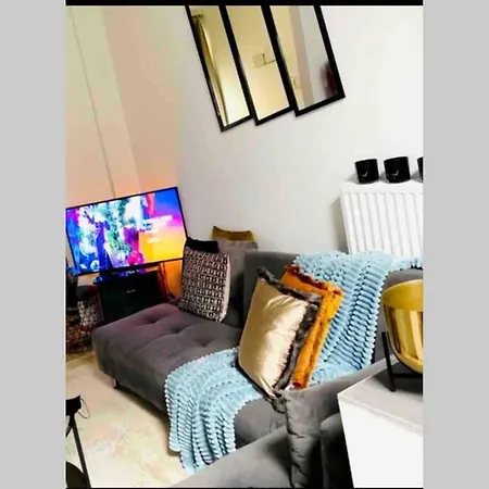 Studio Lumineux Et Spacieux Au Coeur De Bruxelles * Brussels